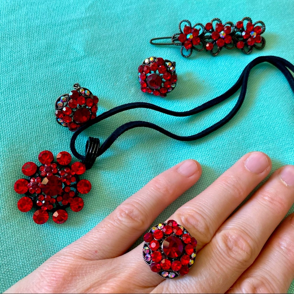 Four piece set costume jewelry - necklace, earrings, ring, hair clip. Like new!